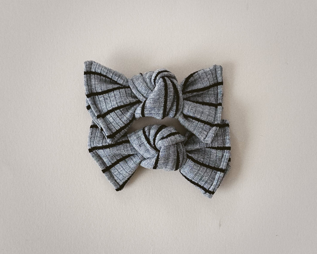 Gray + Black Stripe BloomCLIPS set of 2