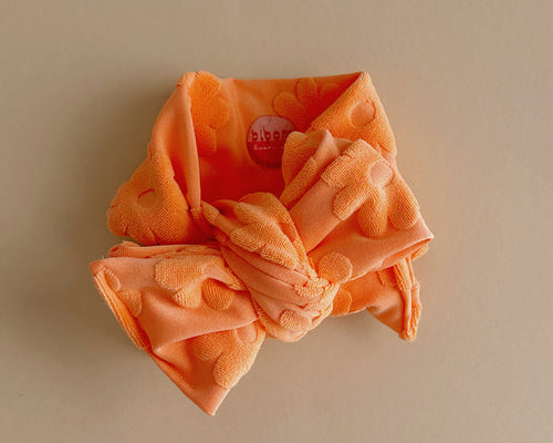 Oversized Bow Clementine Puff Daisy Tie on Headwrap