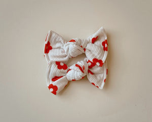Red Retro Daisy BloomCLIPS