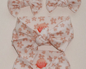 Taupe Daisy Tie On Headwrap