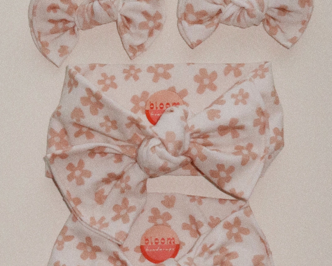 Taupe Daisy Tie On Headwrap