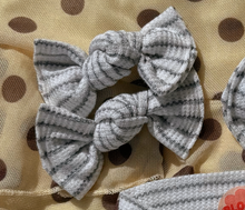 Gray Waffle Stripe BloomCLIPS or Nylon Headband
