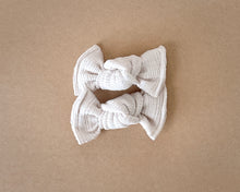 Bone Ribbed BloomCLIPS set of 2