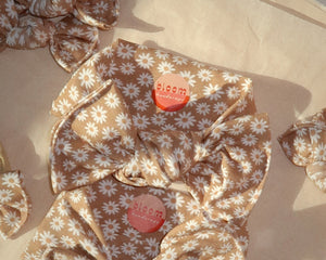 *RESTOCK* Camel Daisy Tie On Headwrap