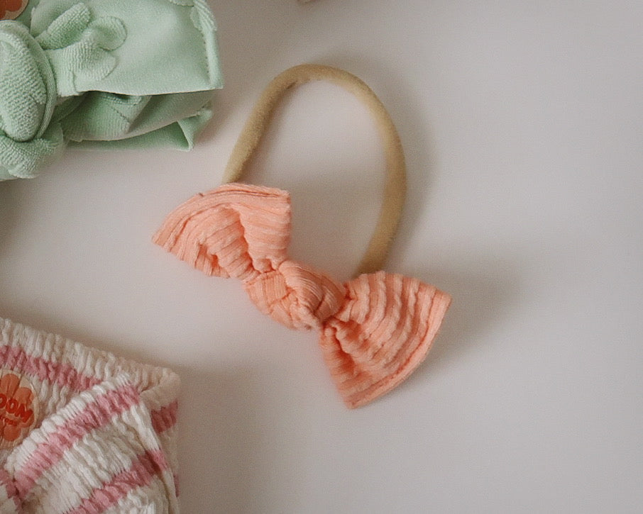 Peach Wavy Ribbed BloomCLIPS or Nylon Headband