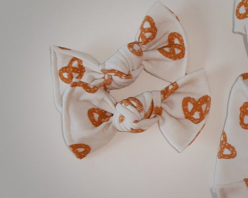 Pretzel BloomCLIPS or Nylon Headband