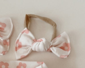 *RESTOCK* Blush Retro Daisy BloomCLIPS