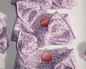 Lavender Daisy Check Ribbed Tie On Headwrap
