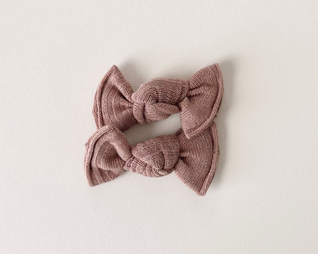 Fuzzy Mauve Stripe BloomCLIPS Set of 2