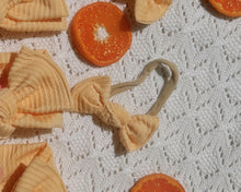 Orange Cream Wavy Ribbed BloomCLIPS set of 2