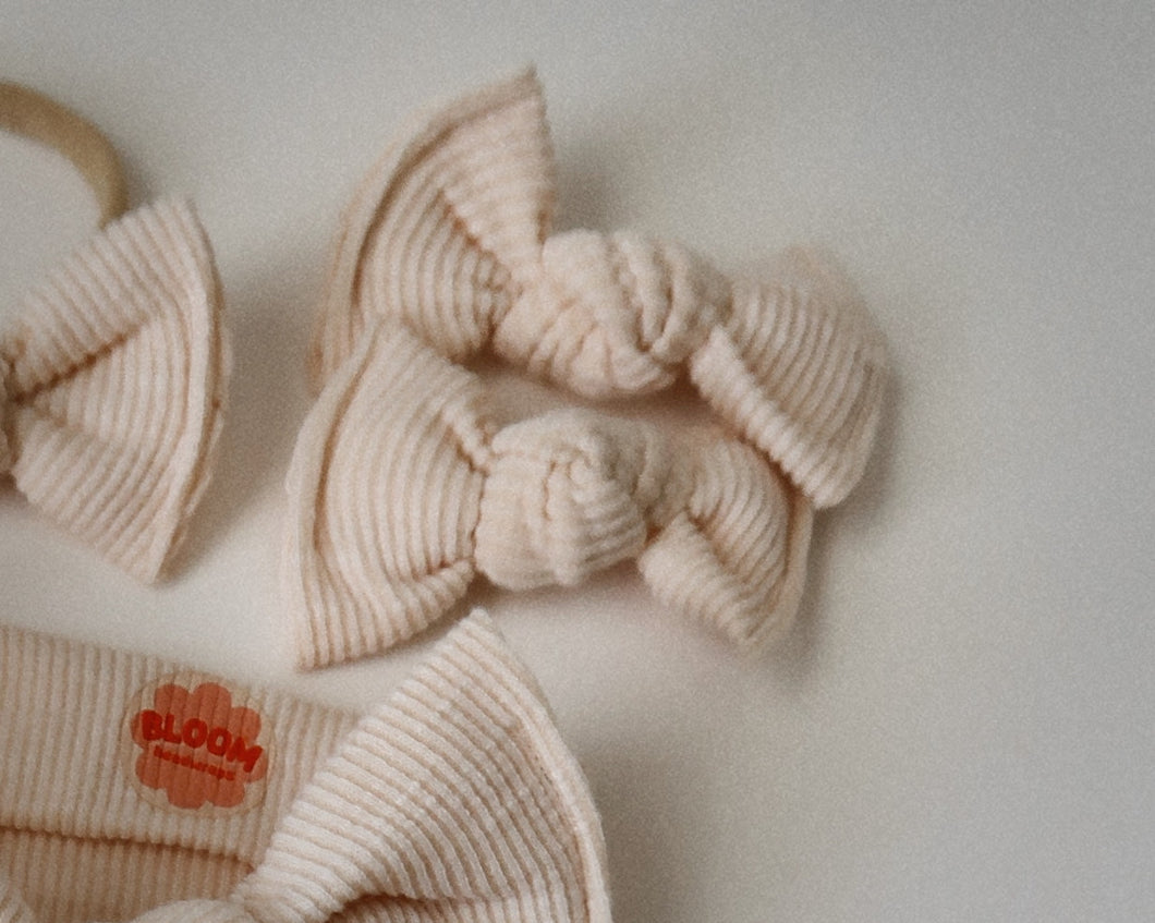 *new* OG Ivory Ribbed BloomCLIPS set of 2