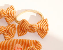 Tangerine Wavy Ribbed BloomCLIPS or Nylon Headband
