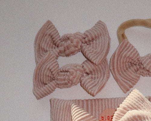 beige ribbed bloom clips toddler hair clips