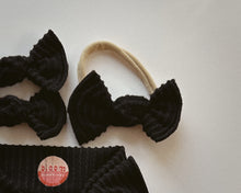 black wavy ribbed nylon headband baby girl newborn headwrap bows