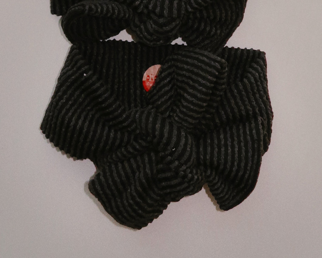black wavy ribbed tie on headwrap oversized big bow headband girl neutral 