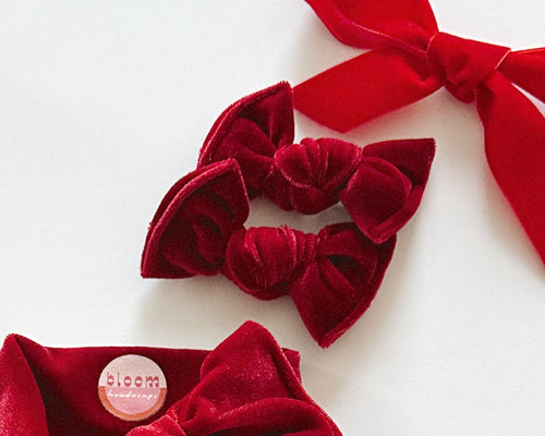 clips velvet hair bow red holiday Christmas hair toddler piggy sets