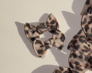 fuzzy leopard bloom clips for toddler baby girl bows