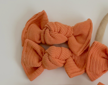 light orange ribbed bloomclips for baby girl bow