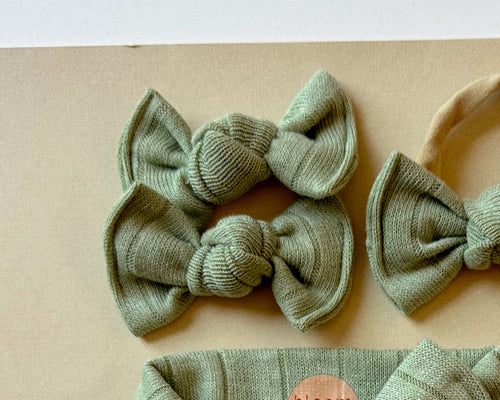 mint wide ribbed bloom clips toddler baby bows