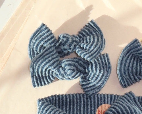 ocean blue wavy ribbed bloom clips toddler hair clips