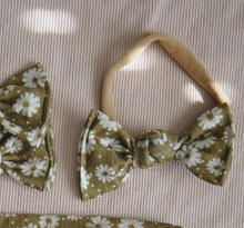olive daisy ribbed nylon headband bow for Newborn baby girl