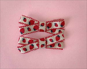Vintage Strawberry Ribbon Bows set of 2